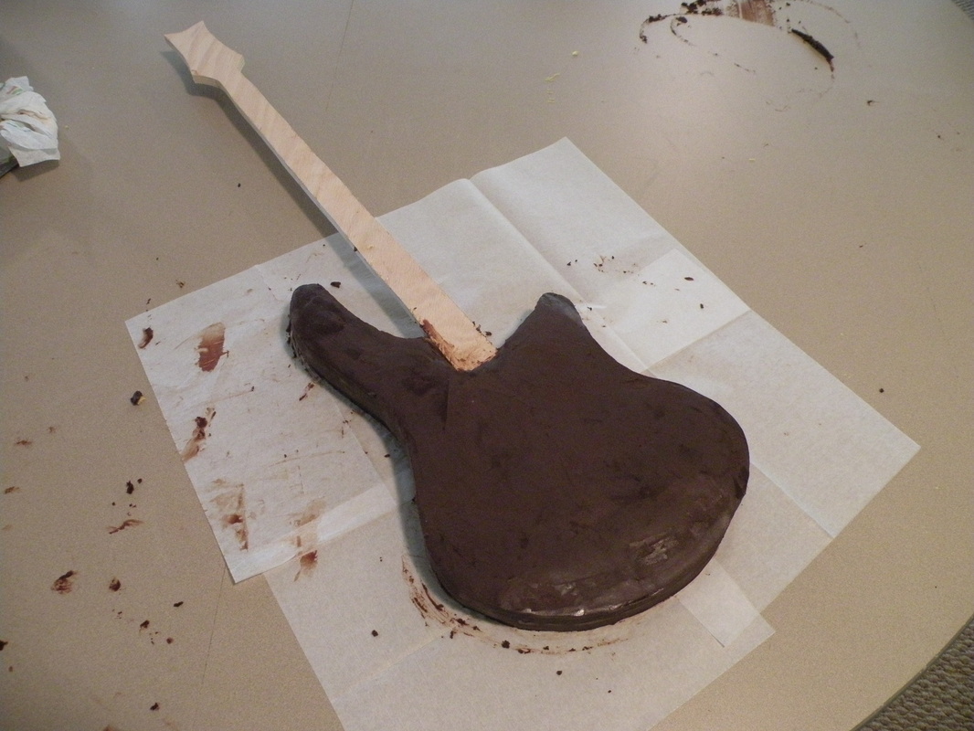 Chocolate Guitar Cake Pan